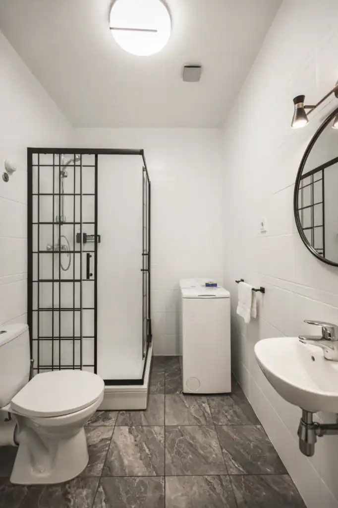 Spacious One Bedroom Apartment in Riga 21