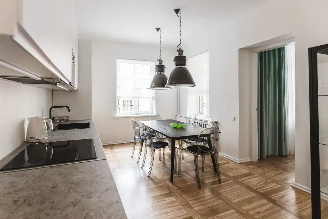 Two Bedroom Apartment near Opera House 98